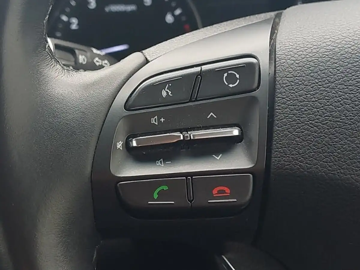 2019-hyundai-i30-14-t-gdi-se-nav-hatchback-big-17