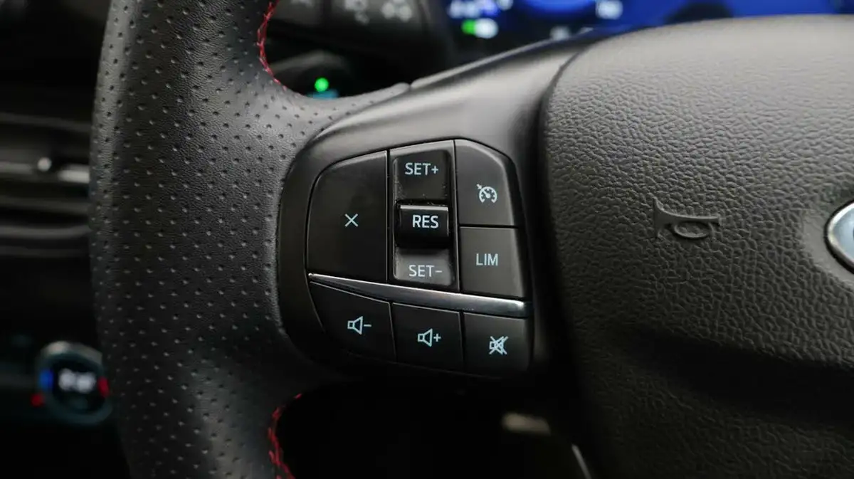 2022-ford-kuga-25t-st-line-x-edition-225ps-phev-big-26