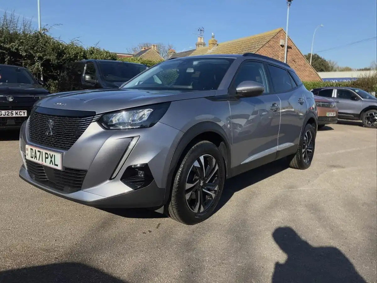 2021-peugeot-2008-suv-12-puretech-allure-premium-130bhp-eat8-big-38