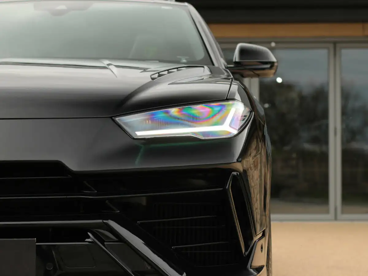 2024-lamborghini-urus-40-no-trim-big-22