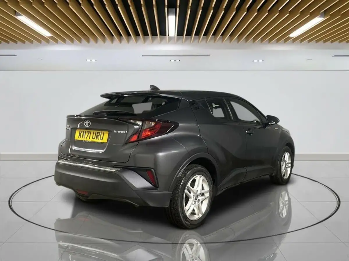 2021-toyota-c-hr-18-vvt-i-icon-big-7