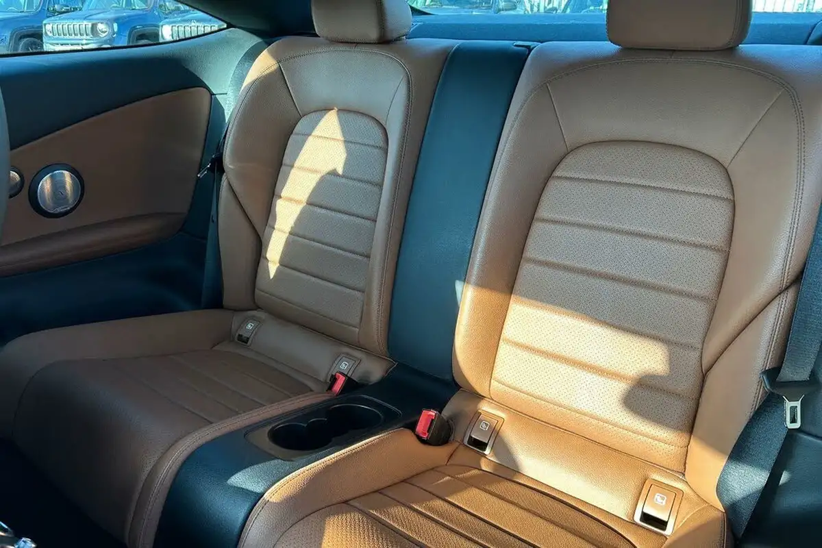 2018-mercedes-benz-c-class-21d-c250d-amg-line-premium-plusss-coupe-2d-big-18