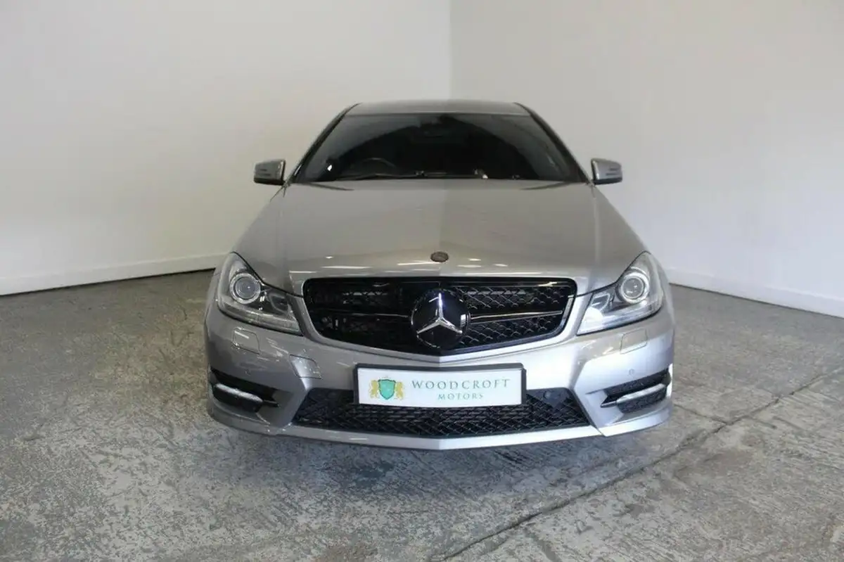 2012-mercedes-benz-c-class-21td-c220-cdi-amg-sport-168bhp-cdi-coupe-2d-7g-tronic-plus-big-8