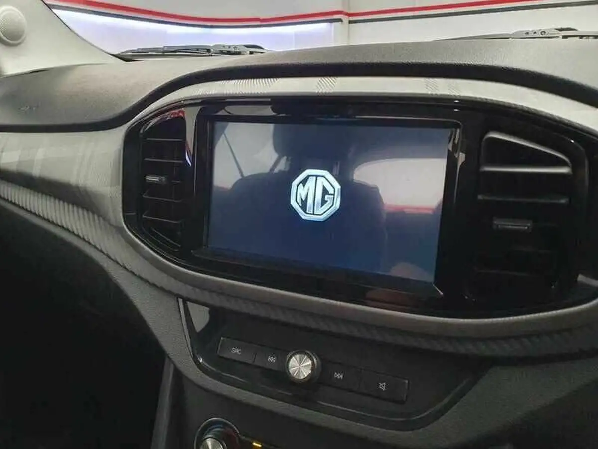 2023-mg-mg3-15-vti-tech-exclusive-nav-big-14