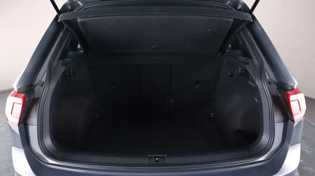 2020-volkswagen-tiguan-15-tsi-r-line-big-16