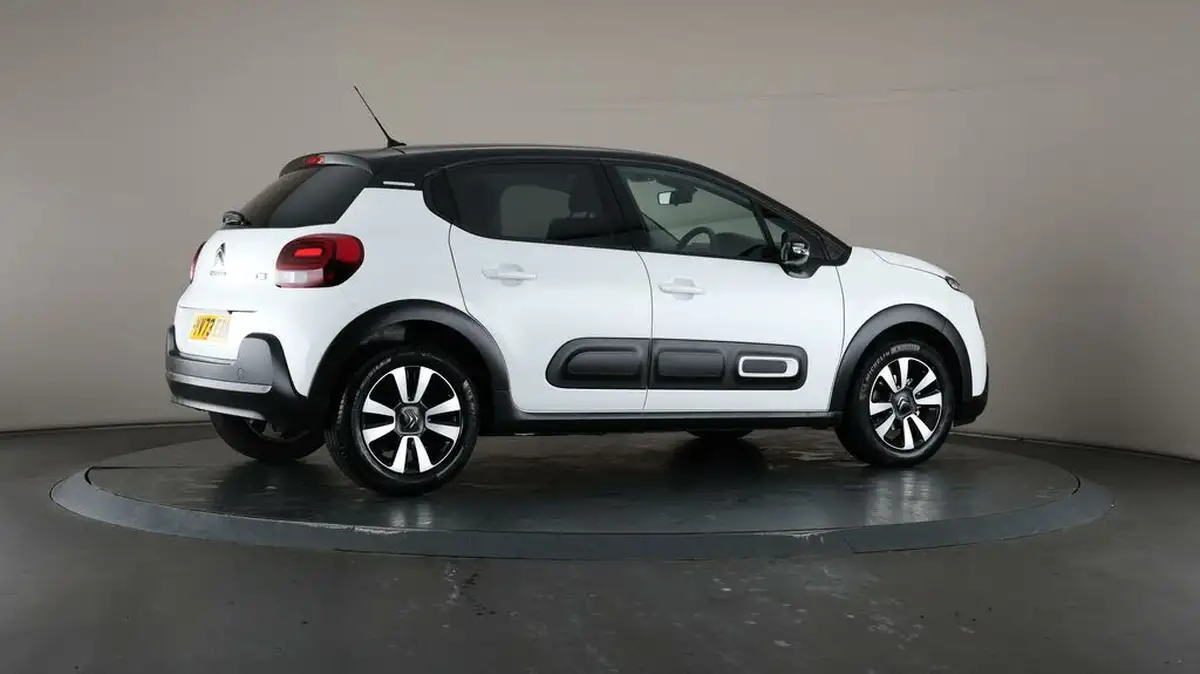 2024-citroen-c3-12-puretech-plus-83ps-big-54