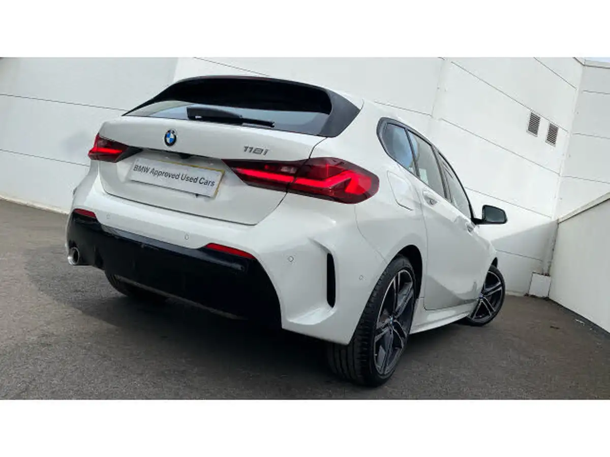 2023-bmw-1-series-15-118i-m-sport-lcp-dct-big-45
