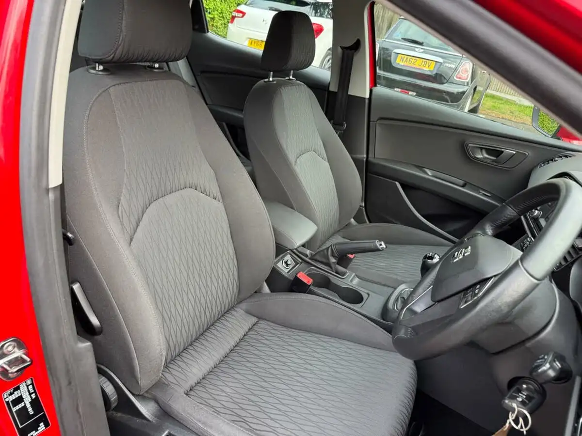 2013-seat-leon-12-se-tech-pack-ss-hatchback-5d-big-9