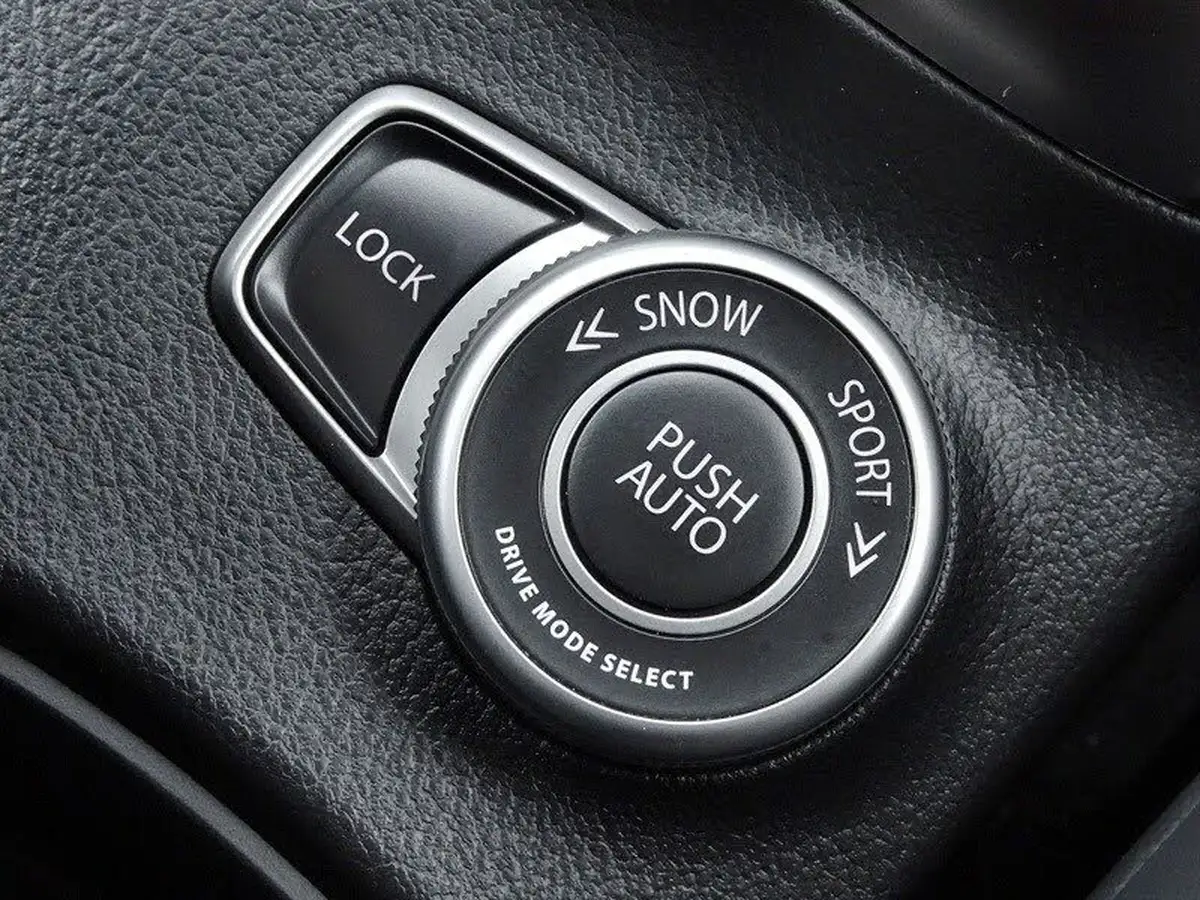 2024-suzuki-s-cross-15-ultra-allgrip-big-24