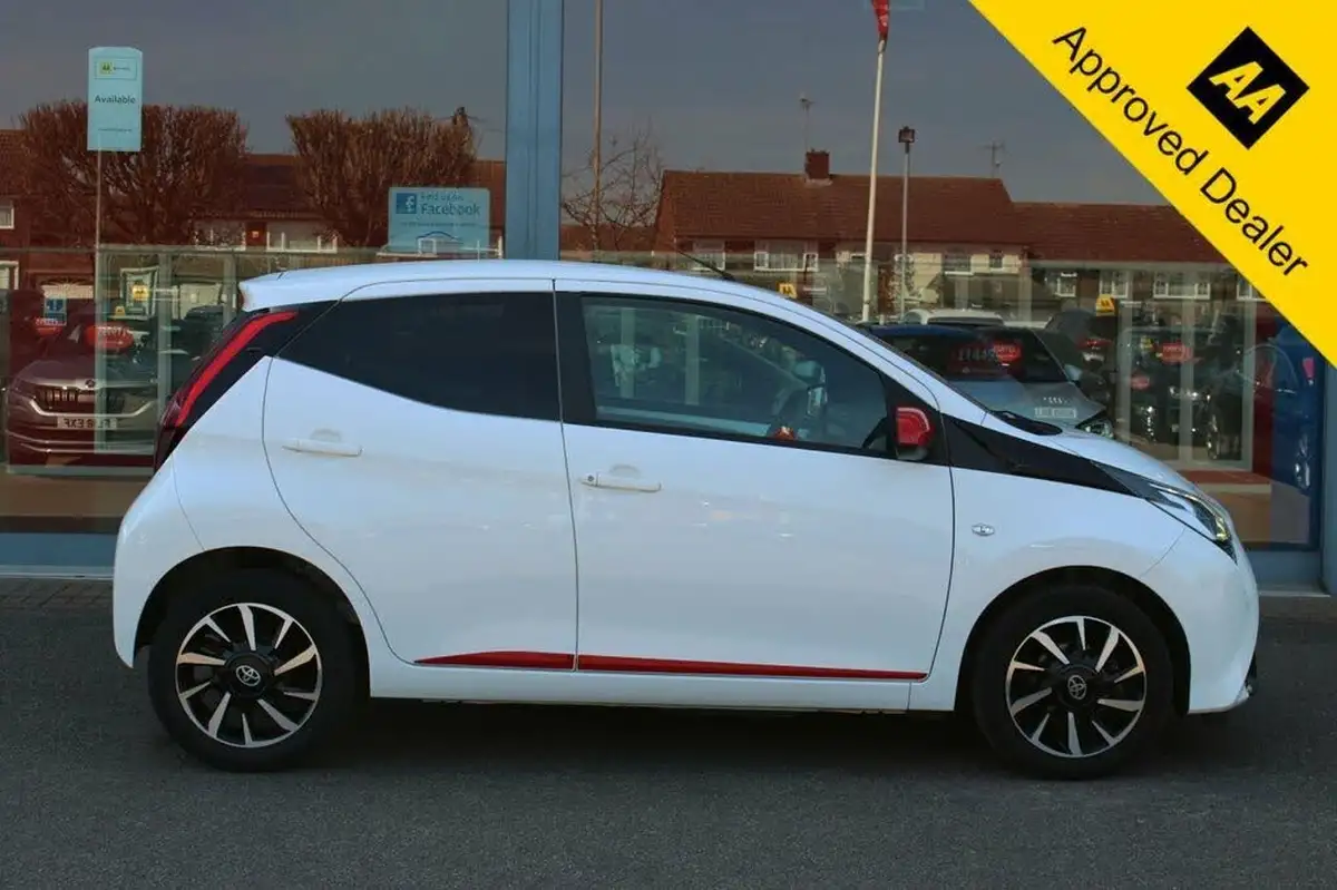 2021-toyota-aygo-10-vvt-i-x-trend-tss-big-1