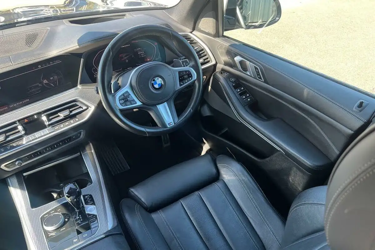 2020-bmw-x5-30td-m50d-big-32