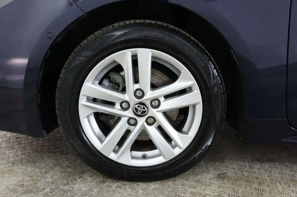 2021-toyota-corolla-20-vvt-i-icon-tech-touring-sports-big-26