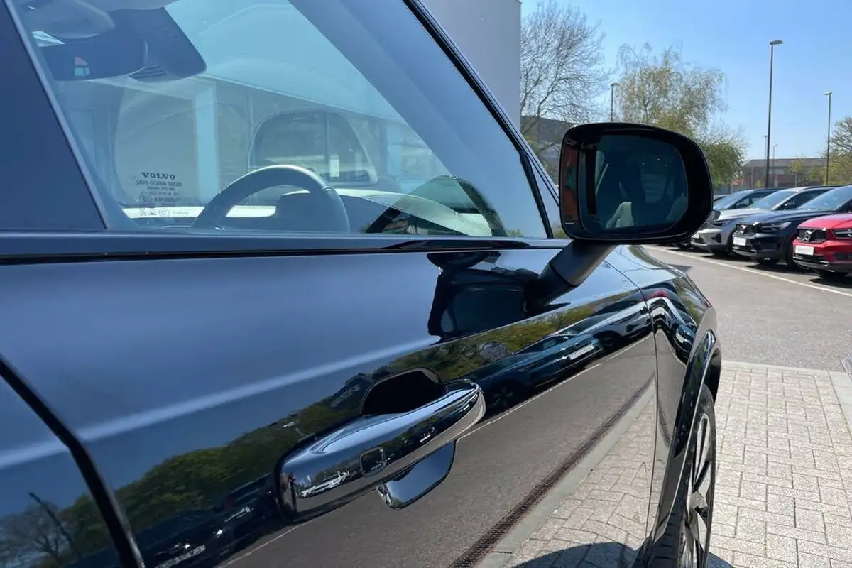 2024-volvo-xc90-20-t8-plus-big-17