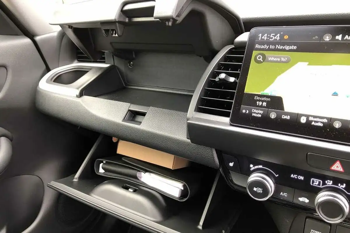 2022-honda-jazz-15-i-mmd-ex-107ps-big-56