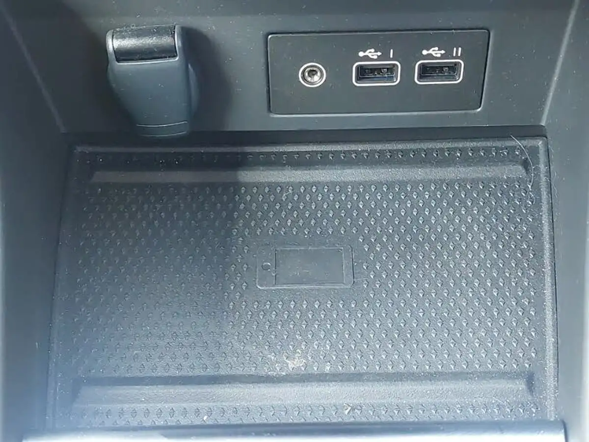 2024-renault-captur-10-tce-techno-big-12
