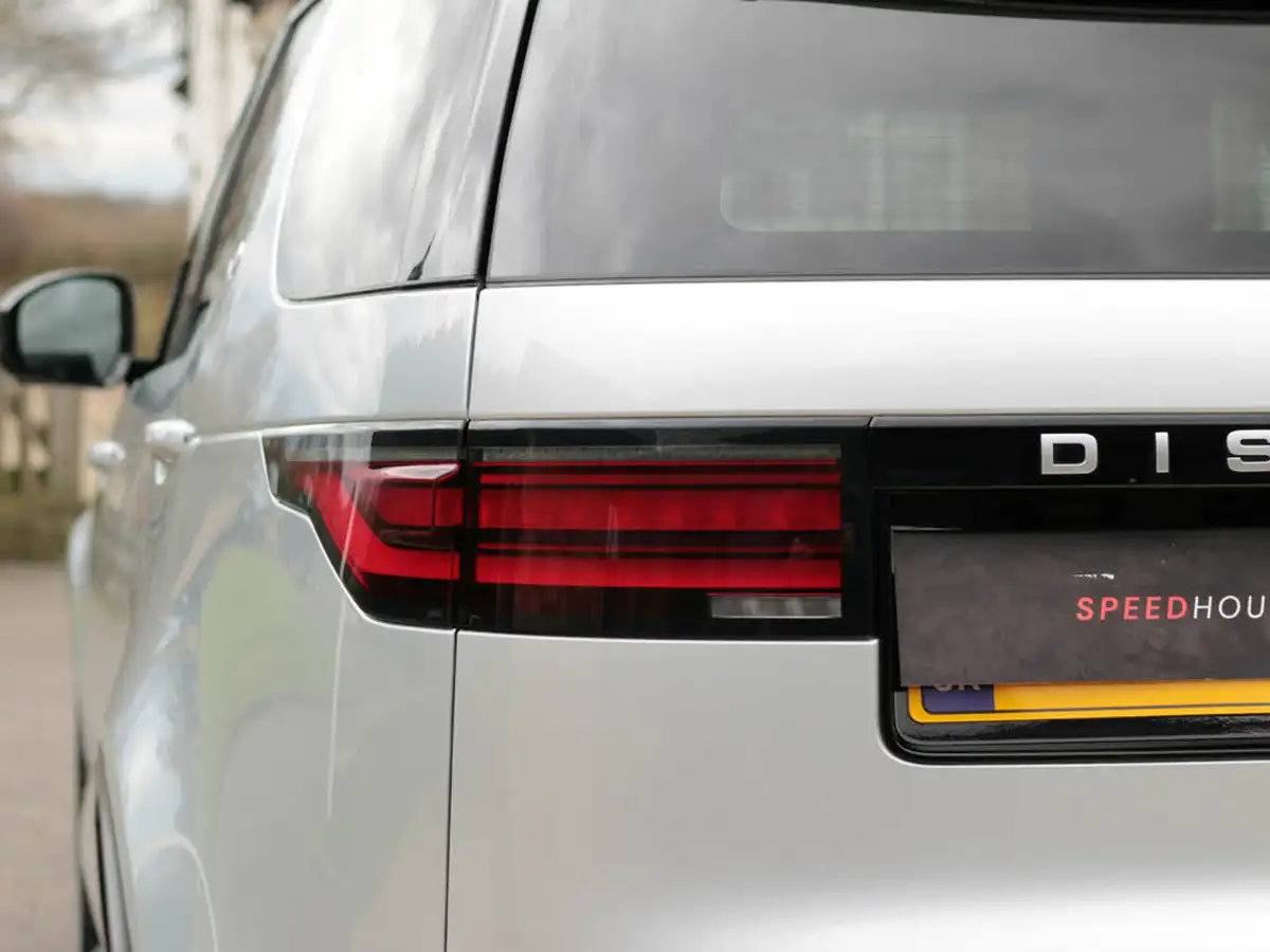2021-land-rover-discovery-30-d300-commercial-hse-big-36