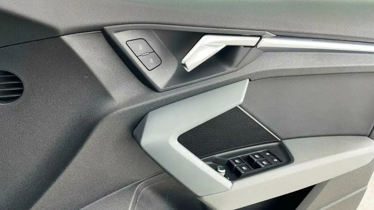 2022-audi-a3-14-40-tfsi-e-sport-big-18