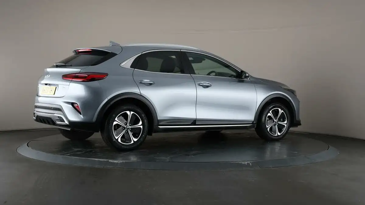 2023-kia-xceed-16-gdi-3-big-57
