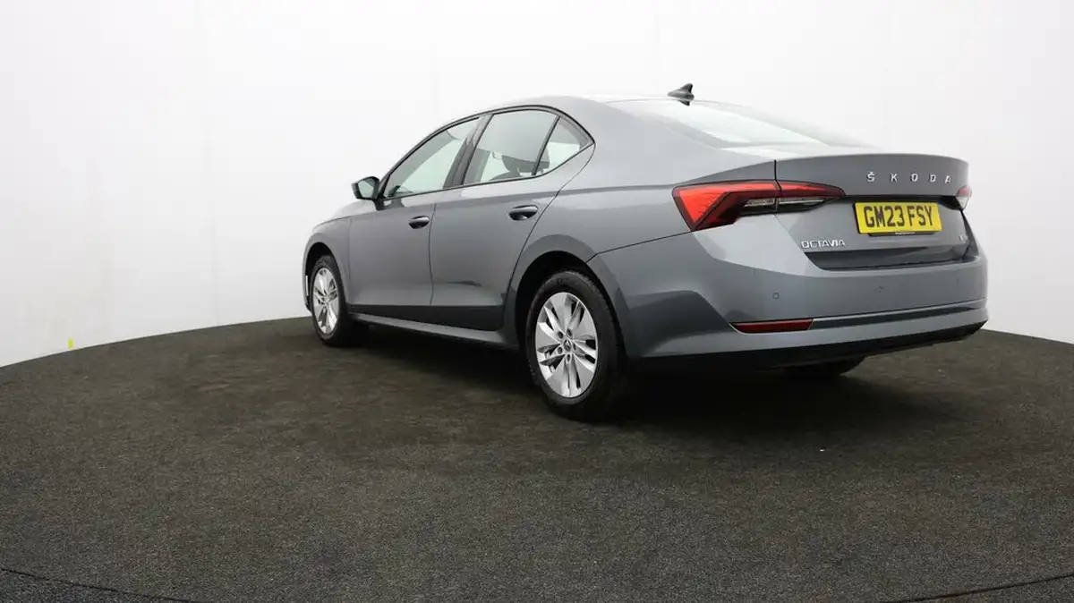 2023-skoda-octavia-10-tsi-e-tec-se-technology-110ps-hatchback-big-69