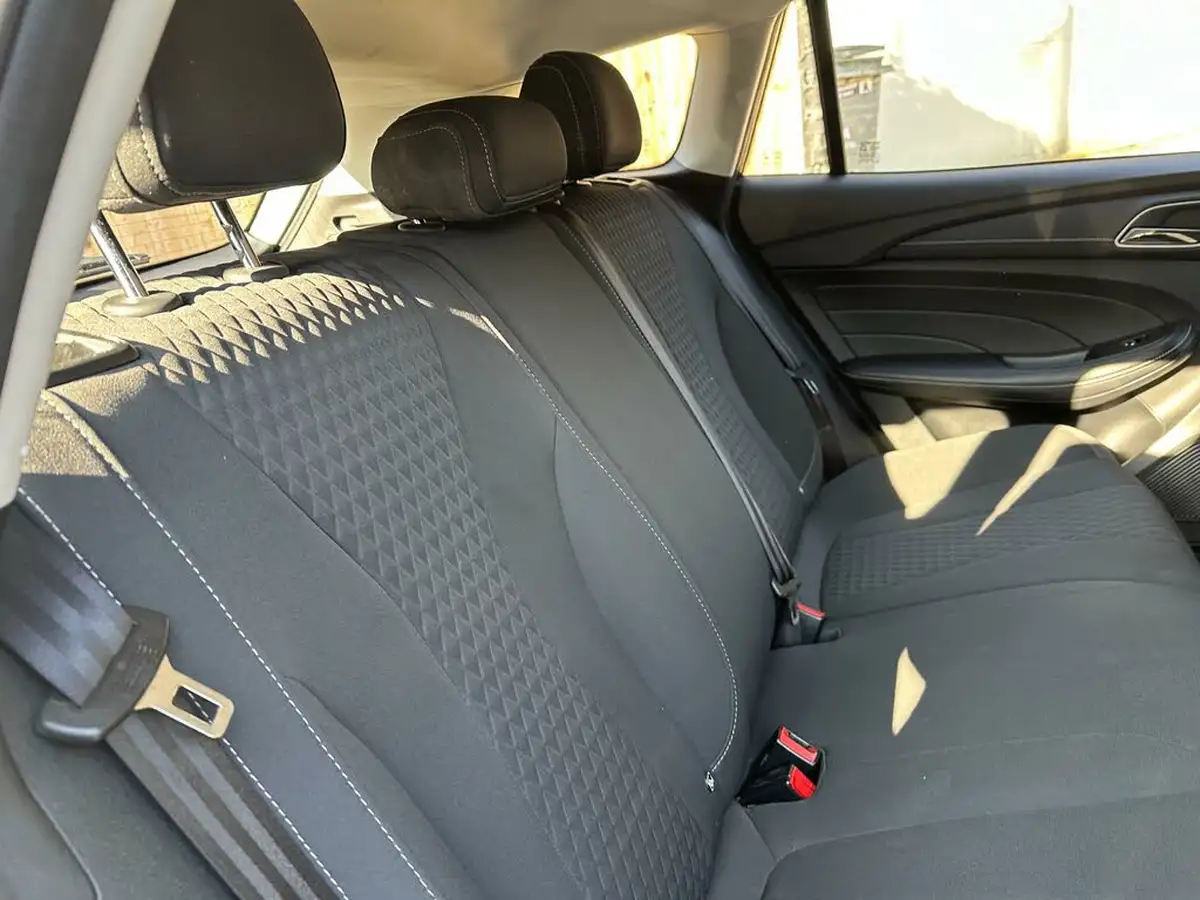 2021-mg-mg5-e-excite-ev-big-20