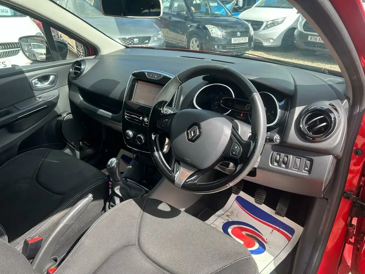 2015-renault-clio-15td-dynamique-medianavss-big-42