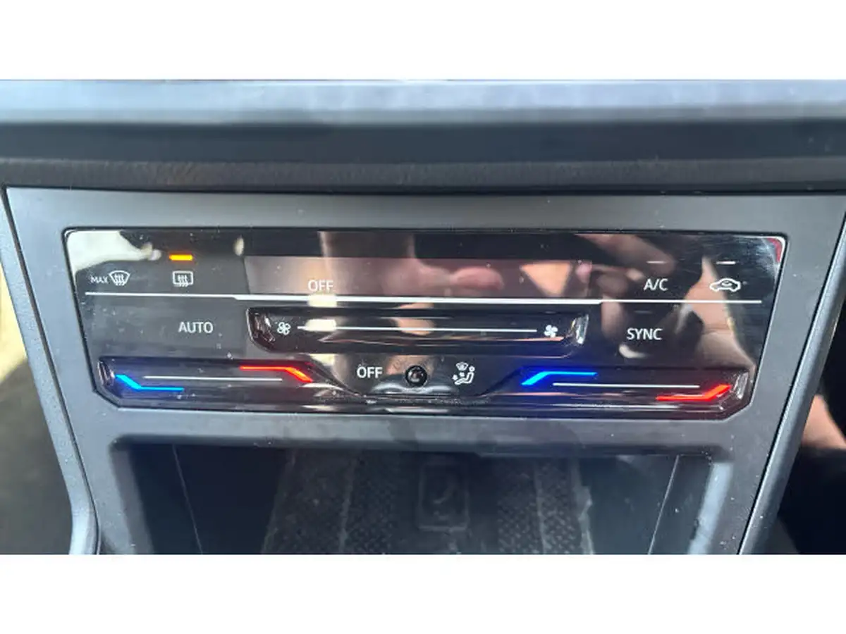 2022-volkswagen-taigo-15-tsi-r-line-big-12