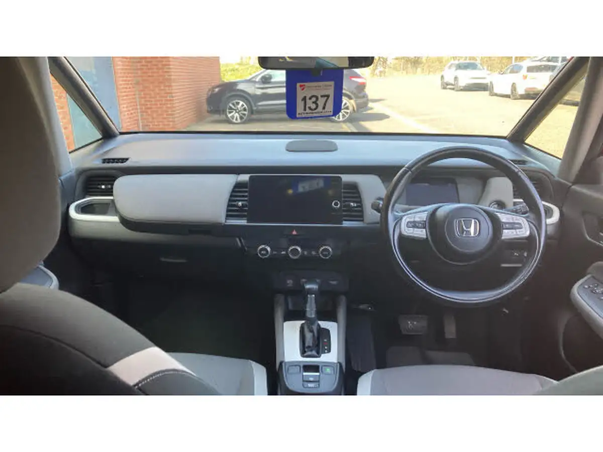 2022-honda-jazz-15-i-mmd-ex-109ps-big-3