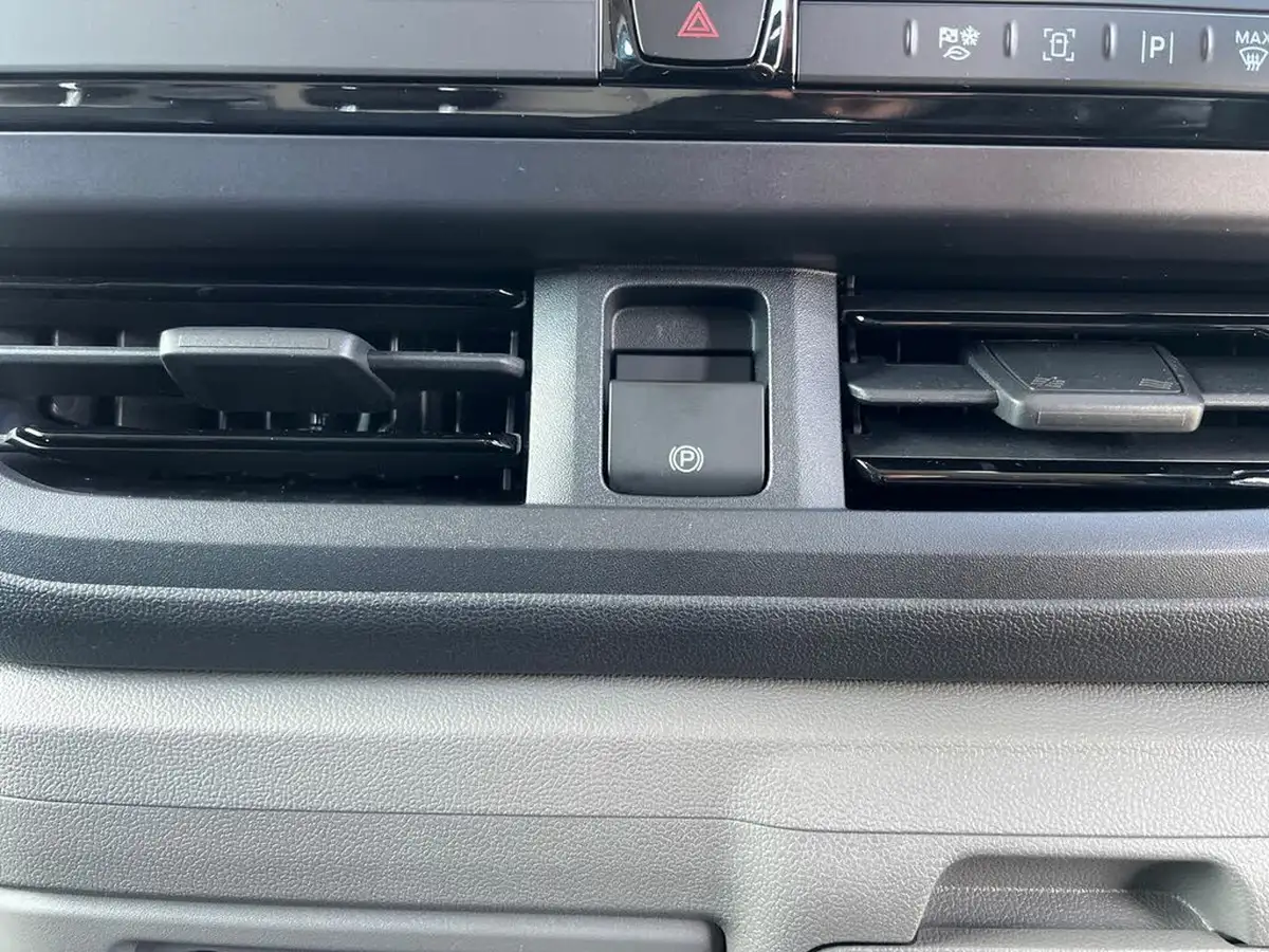 2025-ford-transit-custom-25t-320-l1h1-sport-phev-232pseu6e-panel-van-big-22