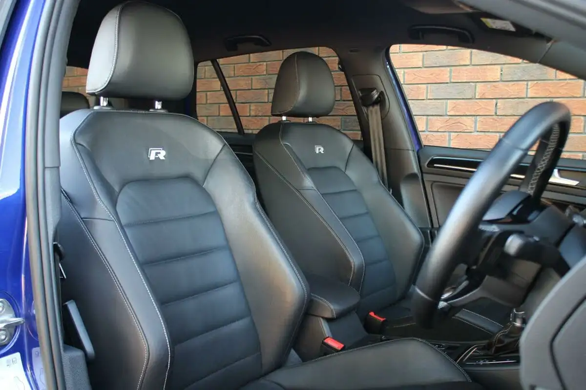 2016-volkswagen-golf-20-tsi-r-4motion-bmt-ss-hatchback-5d-dsg-big-3