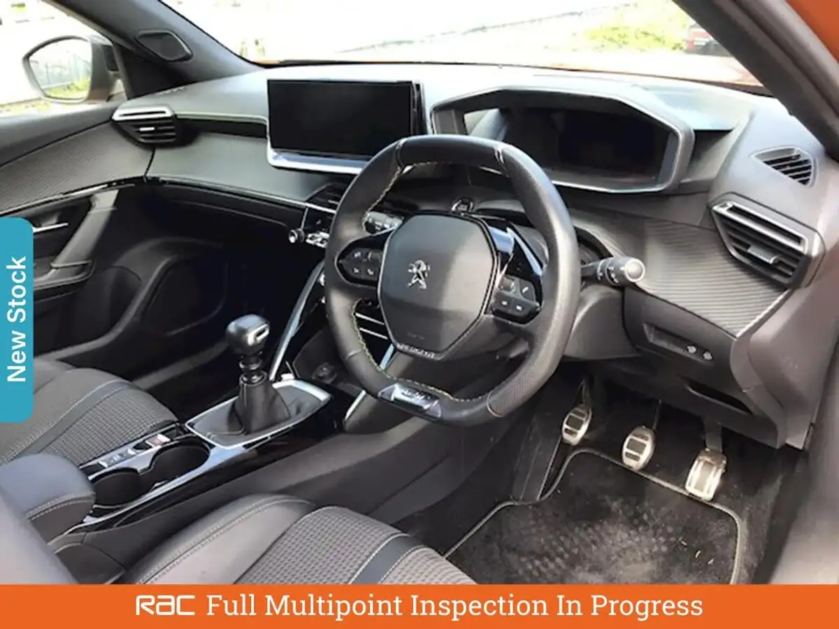 2022-peugeot-2008-suv-12-puretech-gt-big-2