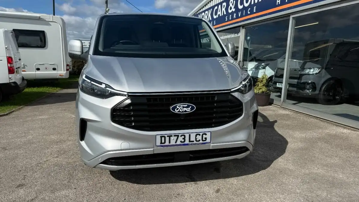 2023-ford-transit-custom-20tdci-300-l1h1-limited-136pseu6e-panel-van-1996cc-big-6