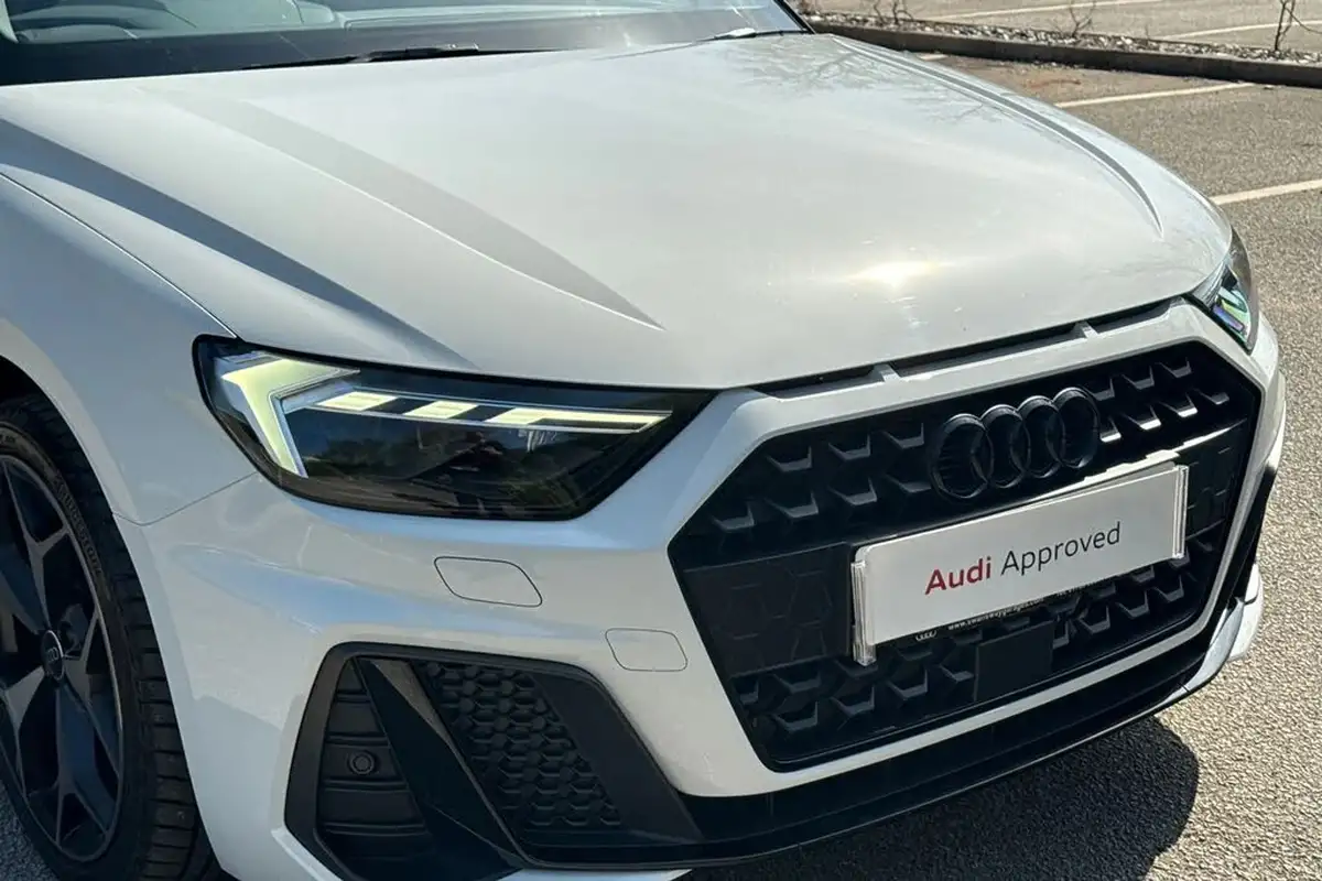 2024-audi-a1-10-30-tfsi-black-edition-116ps-big-7
