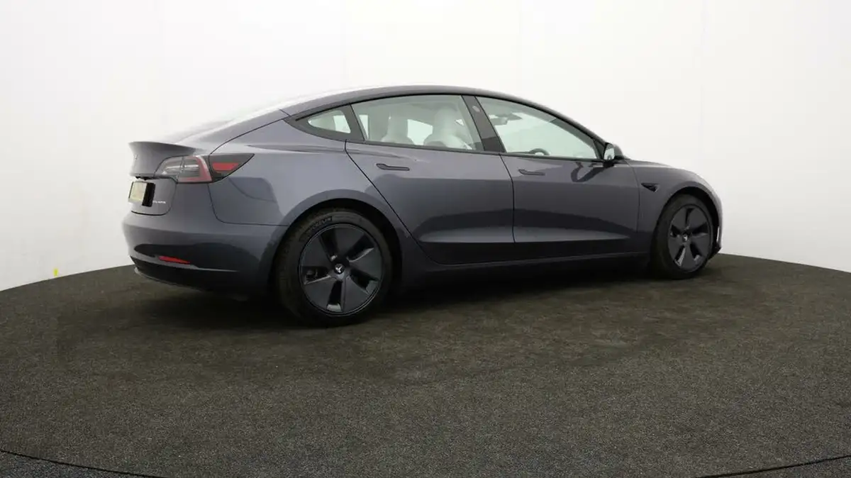 2021-tesla-model-3-e-long-range-4x4-big-27