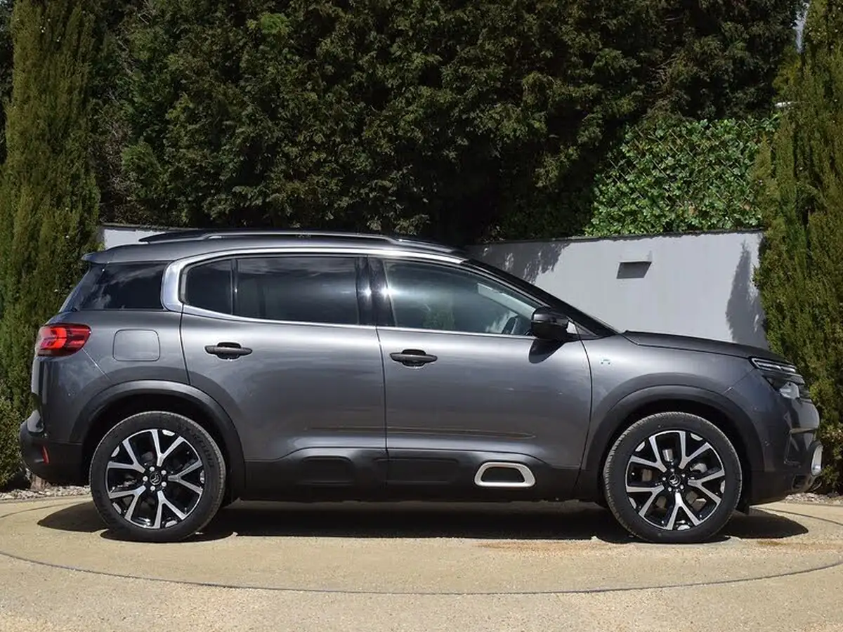 2021-citroen-c5-aircross-16-puretech-shine-plus-5d-big-3