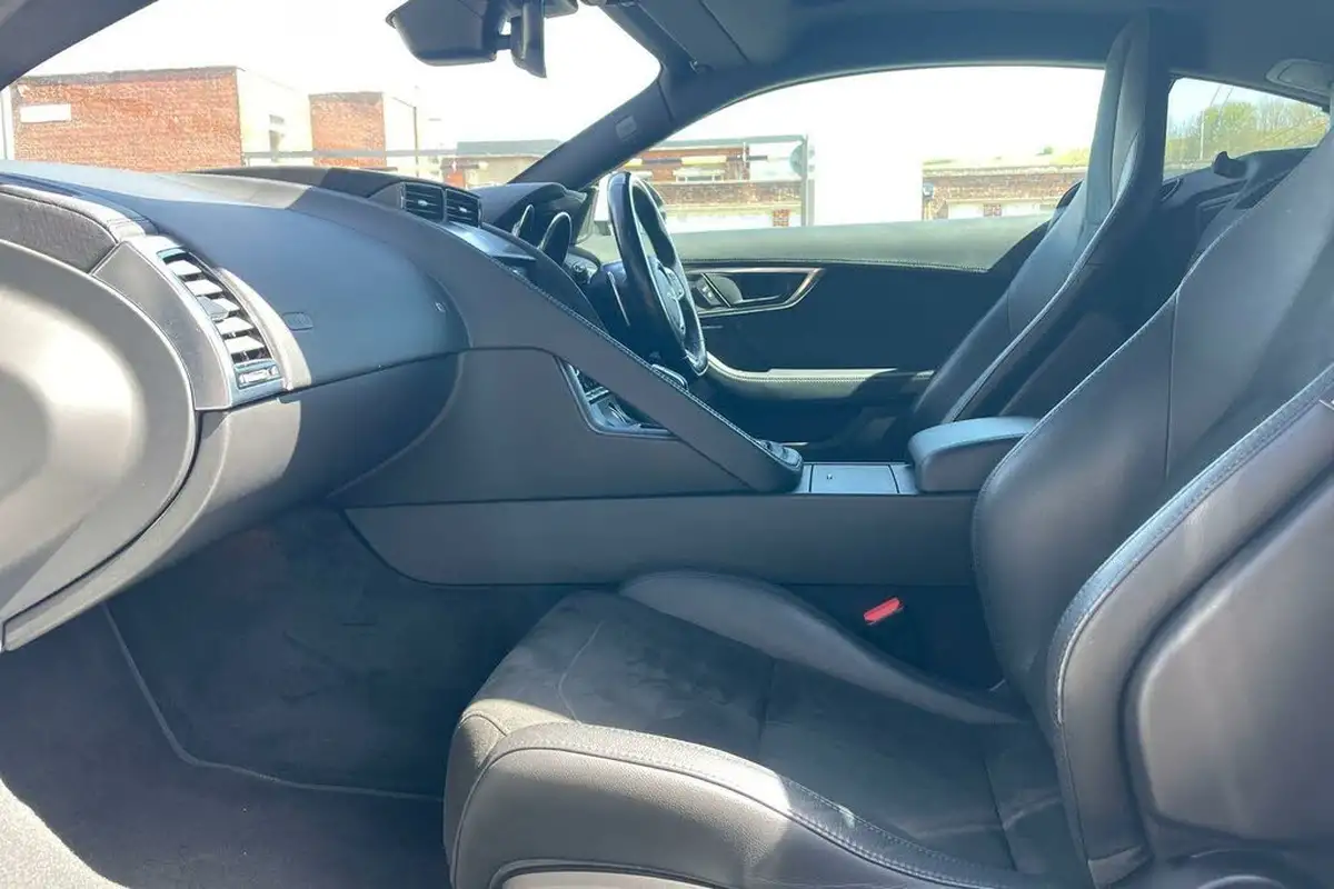 2019-jaguar-f-type-20-i4-r-dynamic-ss-coupe-big-32