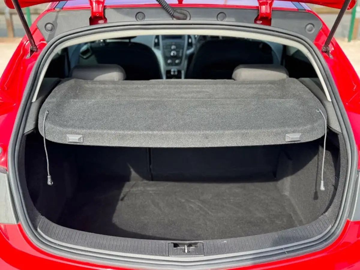 2015-vauxhall-gtc-20cdti-limited-edition-16v-ss-big-24