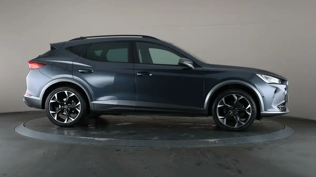 2021-cupra-formentor-14-e-hybrid-v2-big-52
