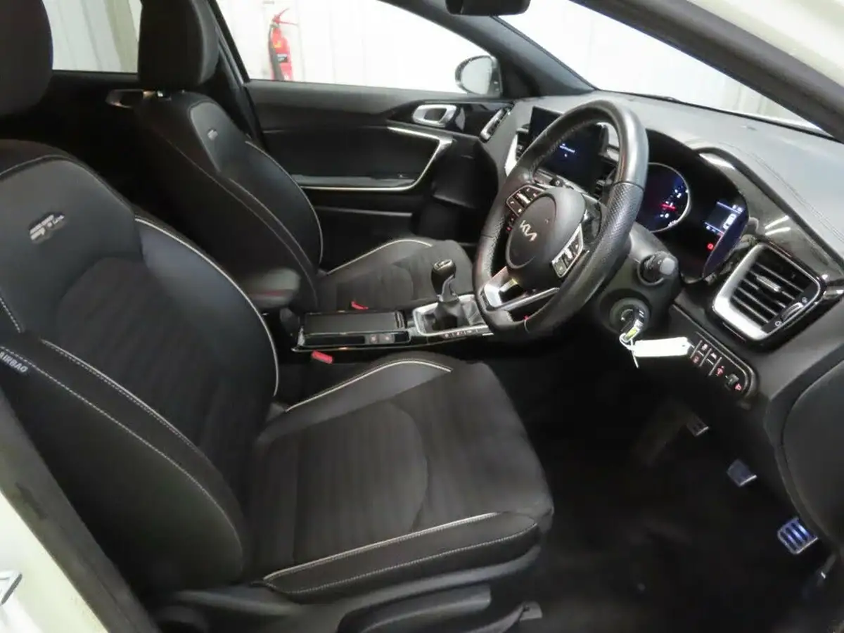 2024-kia-pro-ceed-15-t-gdi-gt-line-158bhp-big-6