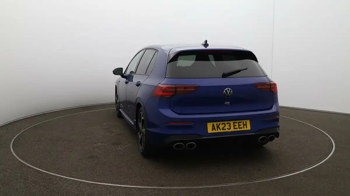 2023-volkswagen-golf-20-tsi-r-320ps-hatchback-big-52