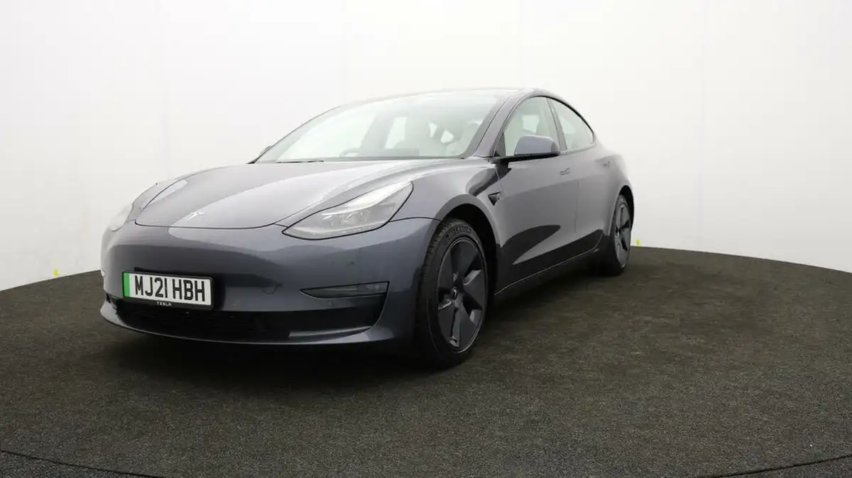 2021-tesla-model-3-e-long-range-4x4-big-51