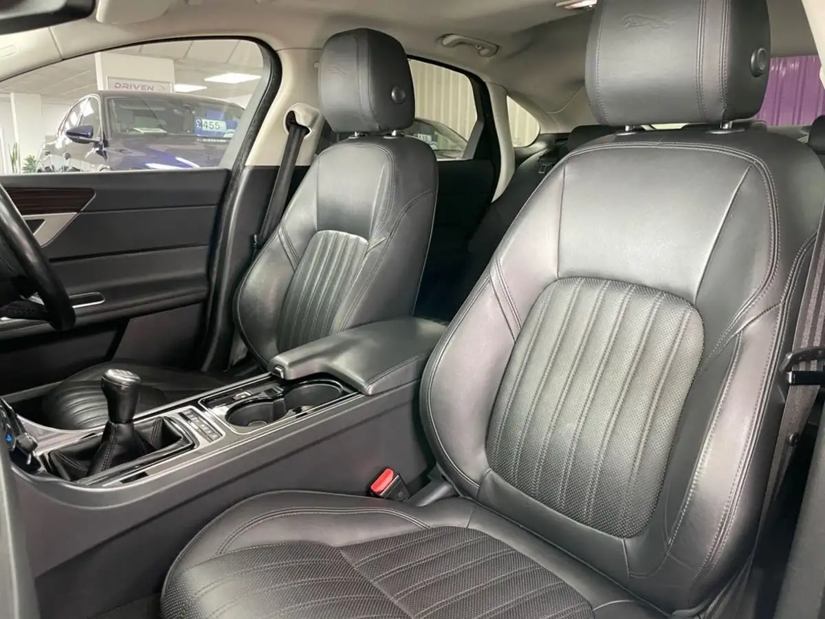 2018-jaguar-xf-20td-portfolio-180ps-saloon-4d-1999cc-big-31