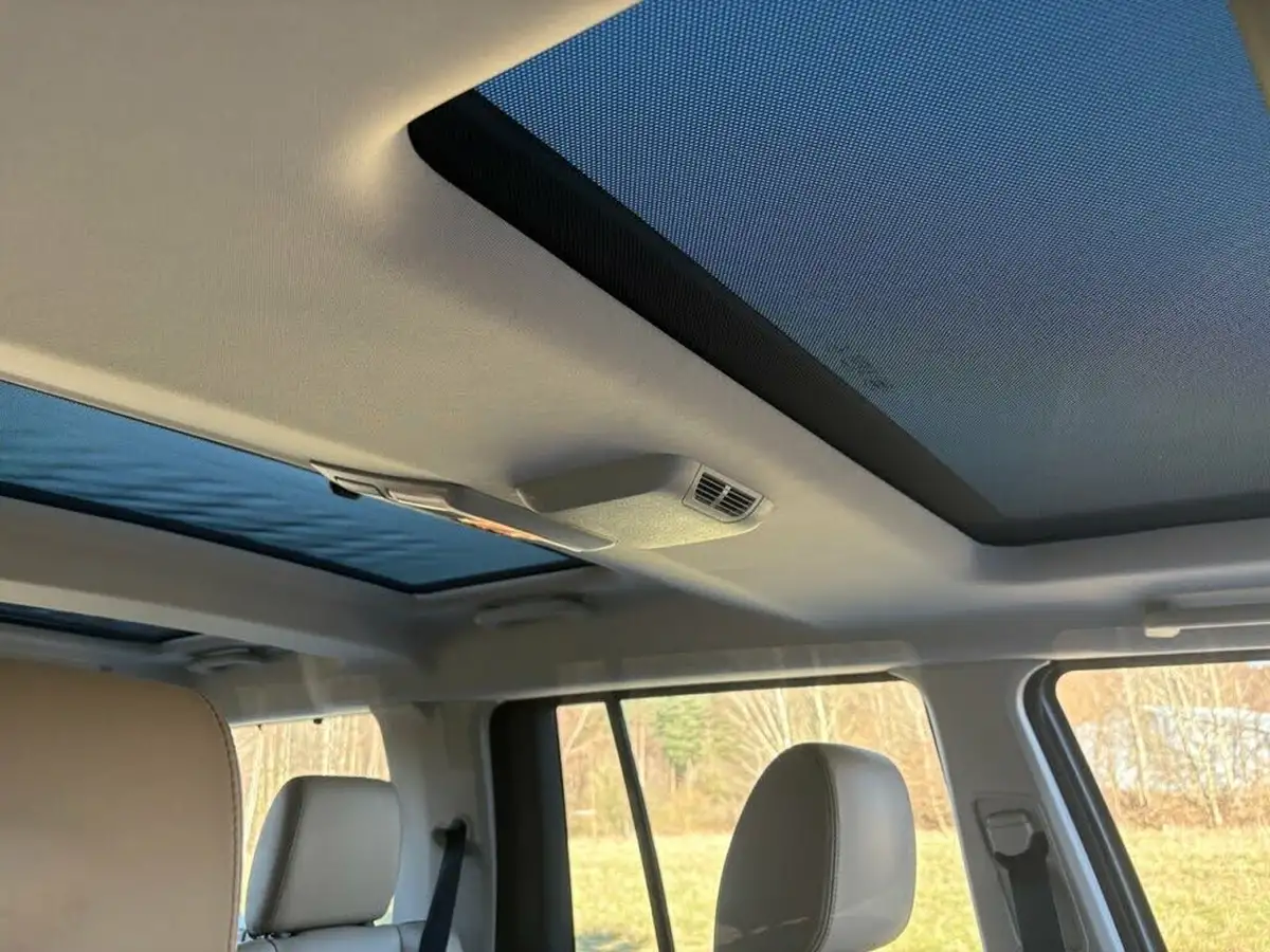 2014-land-rover-discovery-4-30-sd-v6-hse-big-13