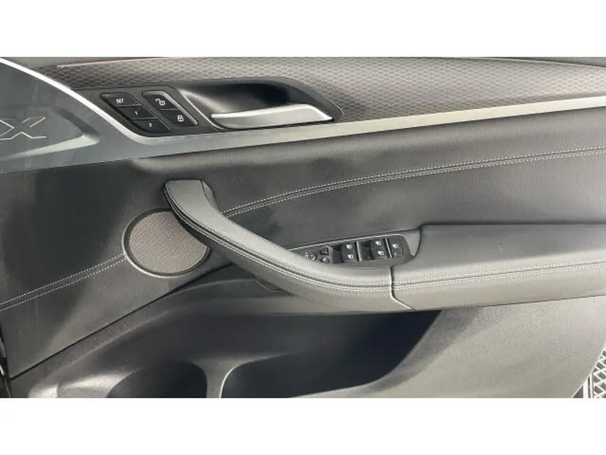 2022-bmw-x4-30td-m40d-big-49