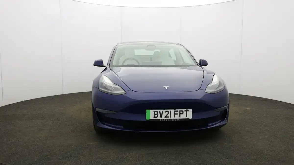 2021-tesla-model-3-e-long-range-4x4-big-1