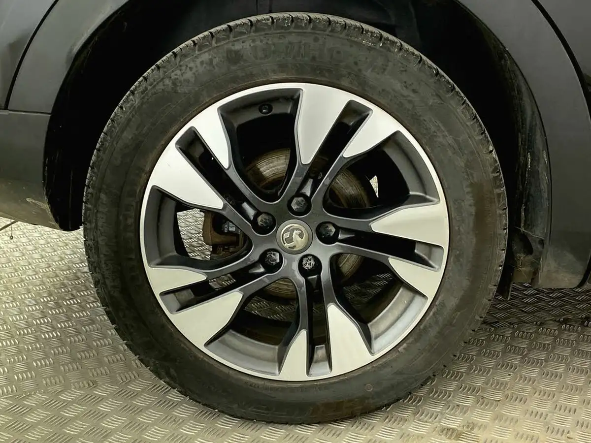 2019-vauxhall-grandland-x-12-sri-nav-big-9