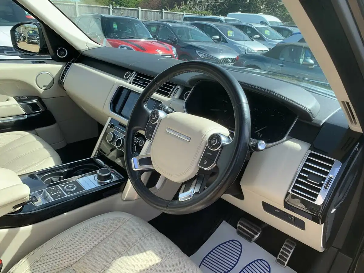 2013-land-rover-range-rover-44-sdv8-vogue-se-big-14