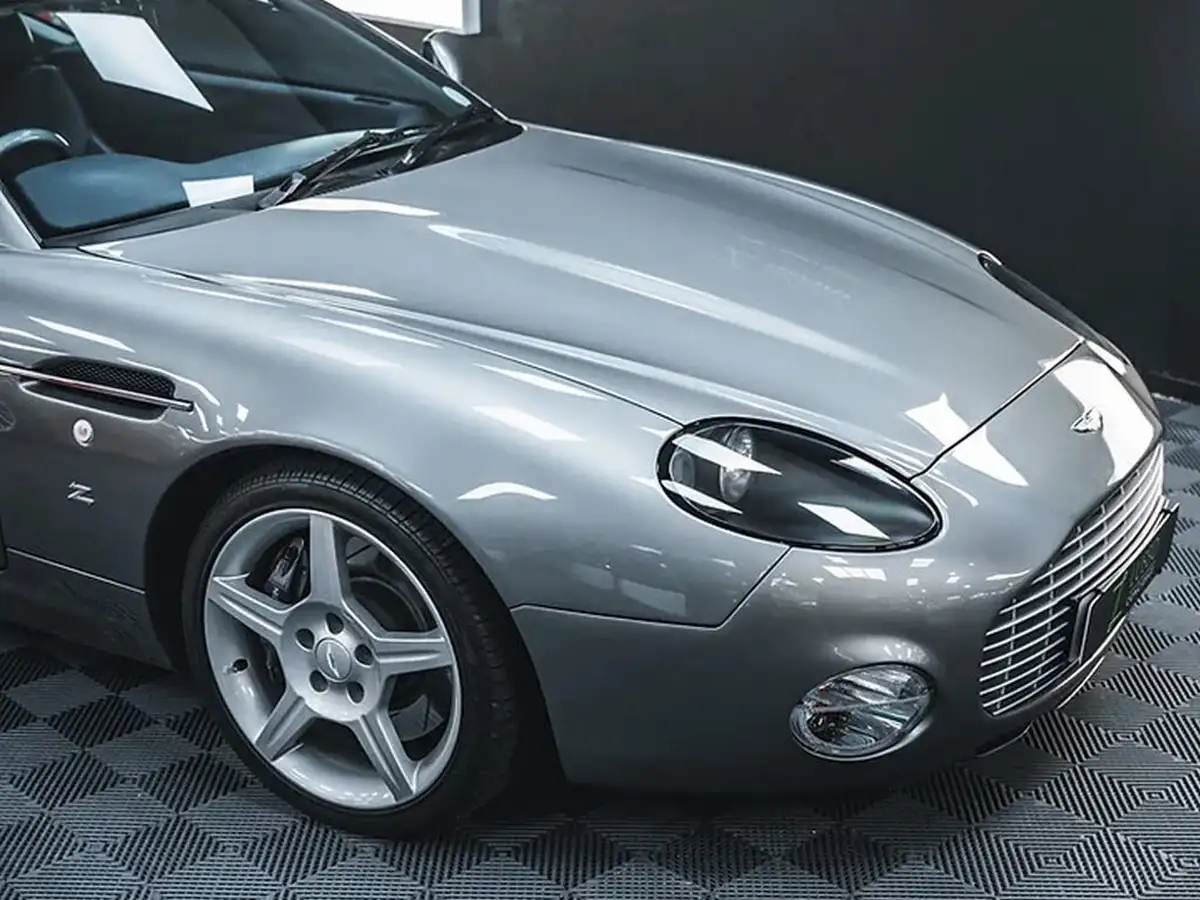 2004-aston-martin-db7-big-5