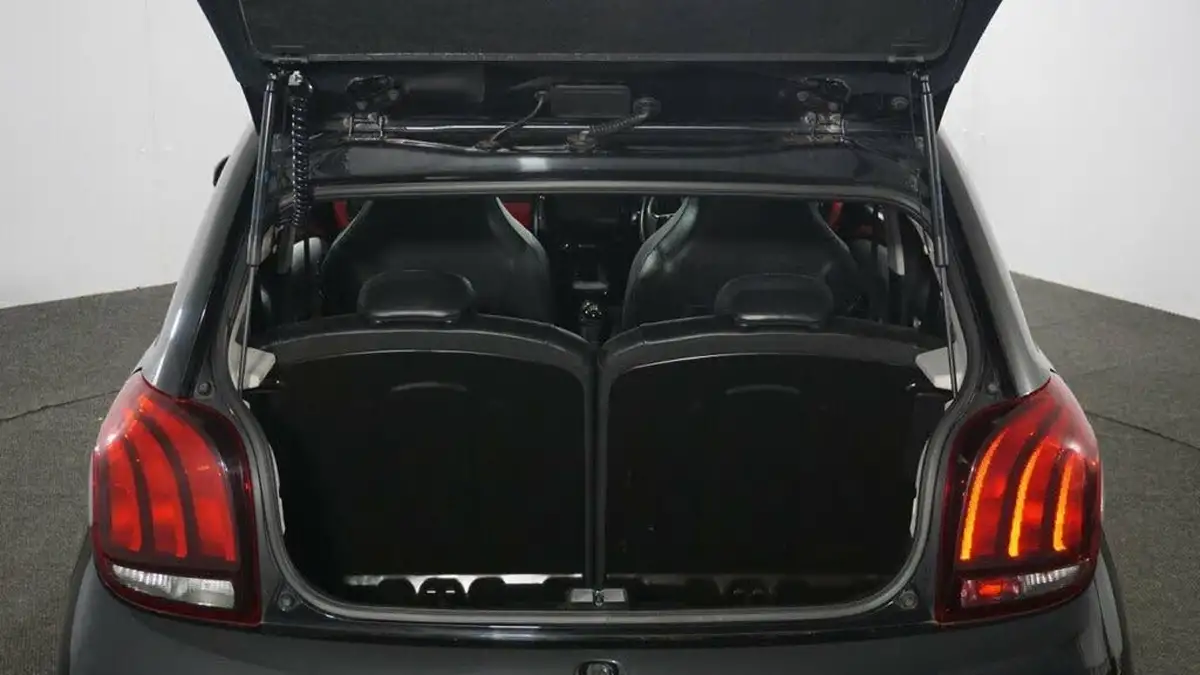 2016-peugeot-108-12-puretech-gt-line-5d-big-18