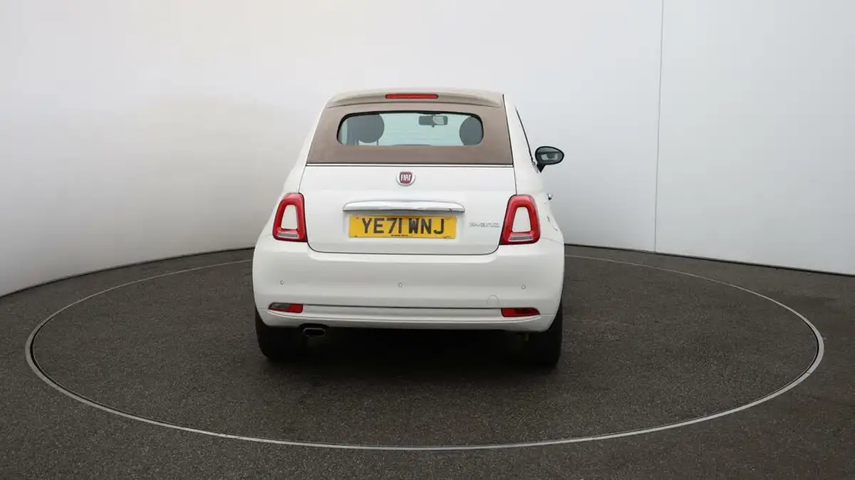 2021-fiat-500c-10-lounge-big-51