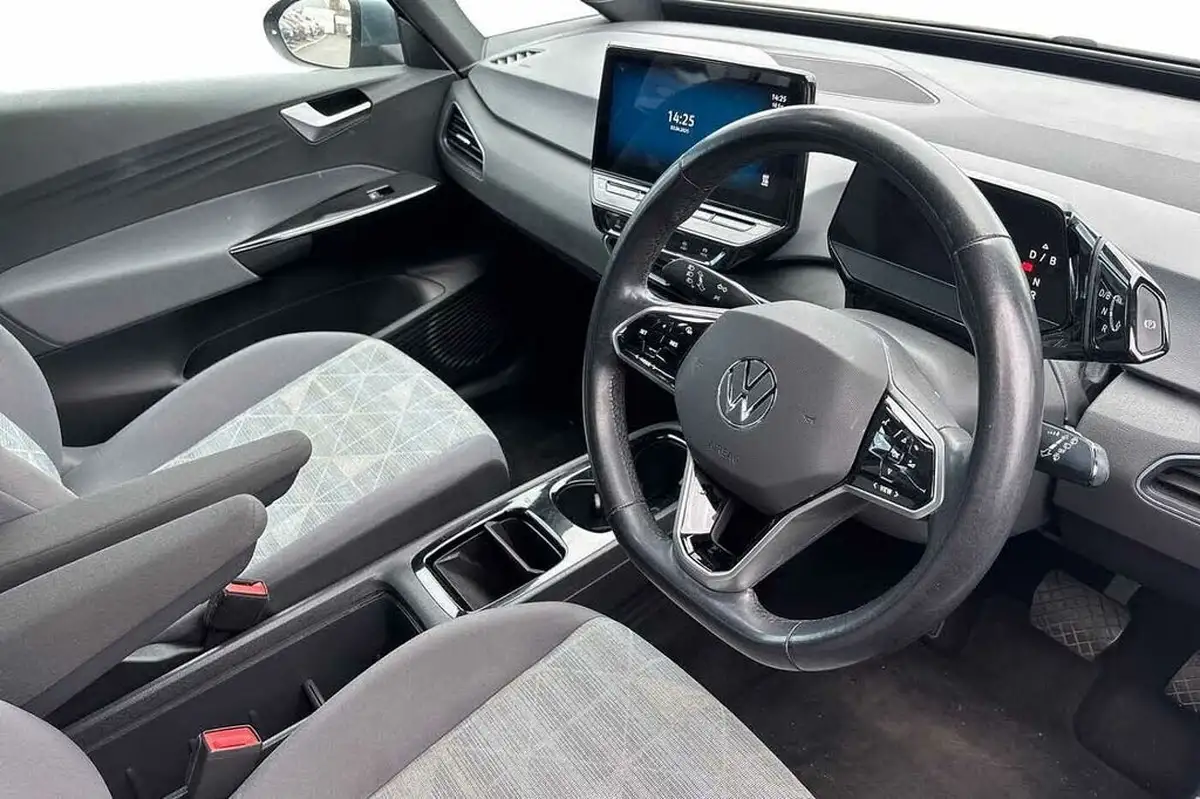 2021-volkswagen-id3-e-life-204ps-58kwh-pro-performance-big-5